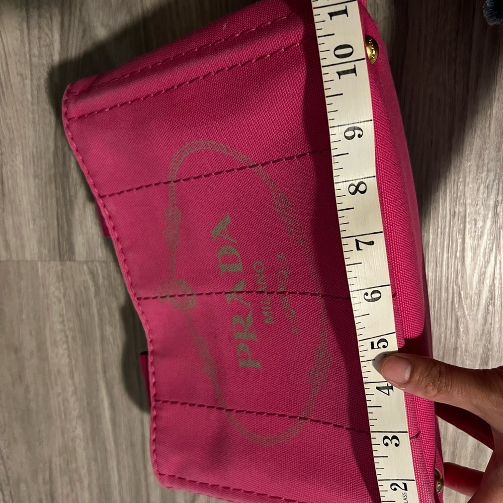 Small size authentic Prada canapa - Picture 8 of 17